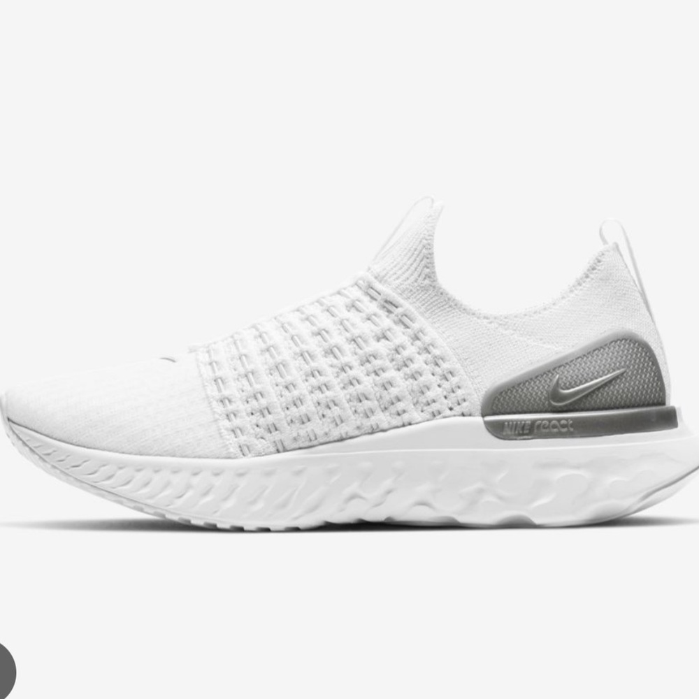 Nike React Phantom Run Flyknit 2